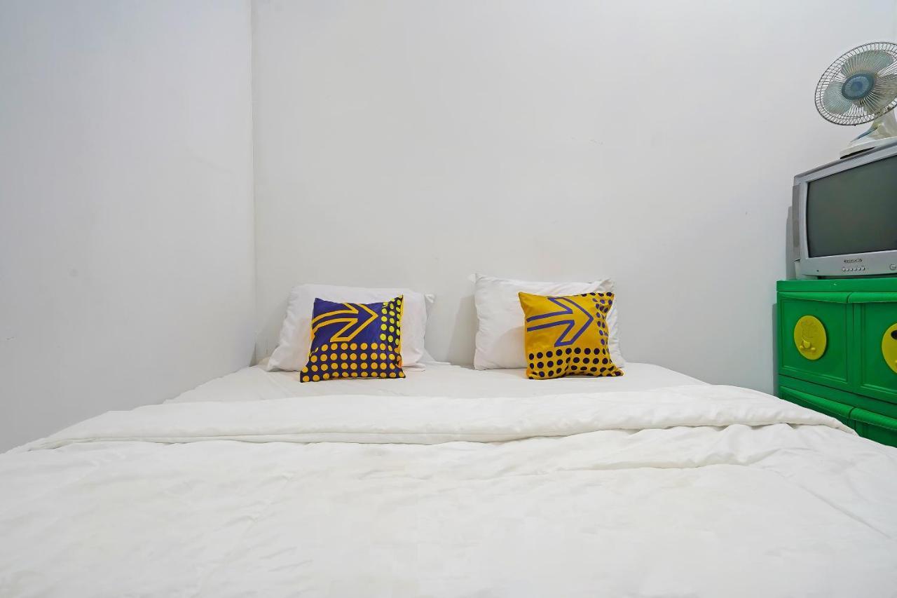 Spot On 91723 Sony Homestay Syariah Sukabumi Bagian luar foto